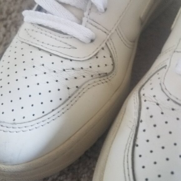 Veja V-10 Sneaker Unisex Men 7 Women 8.5 White - Picture 3 of 7